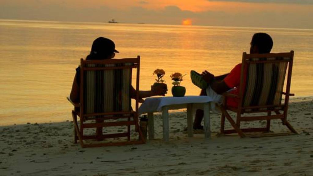 Local Island Inn Hangnaameedhoo Exteriér fotografie
