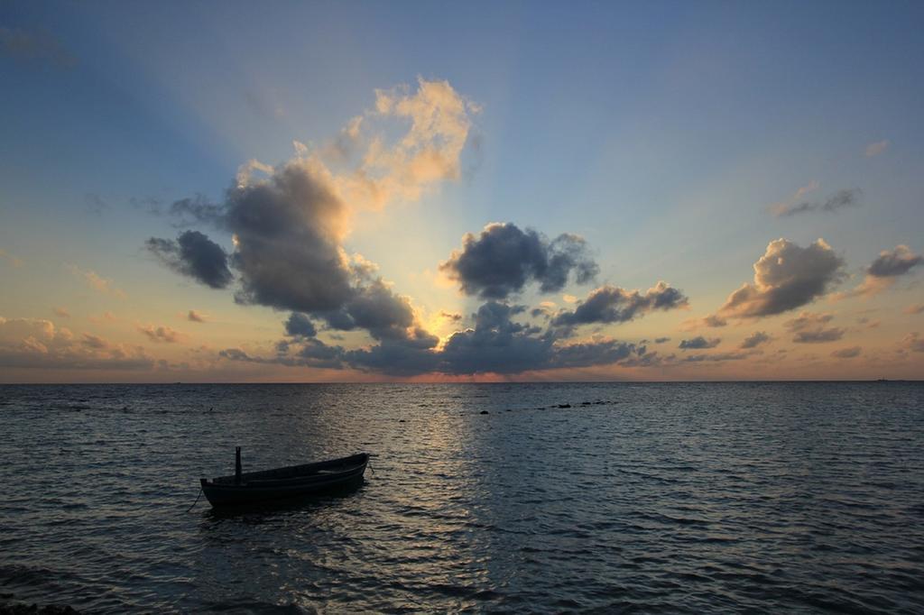 Local Island Inn Hangnaameedhoo Exteriér fotografie